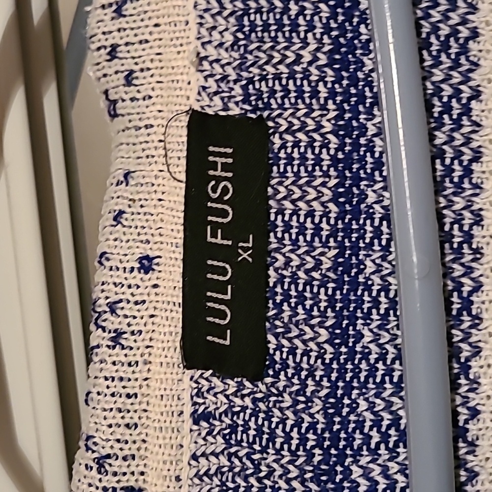 Sweater. - Picture 2 of 6